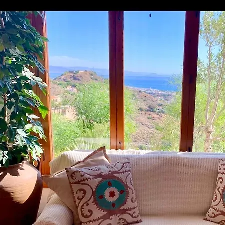 With Amazing Views Apartment